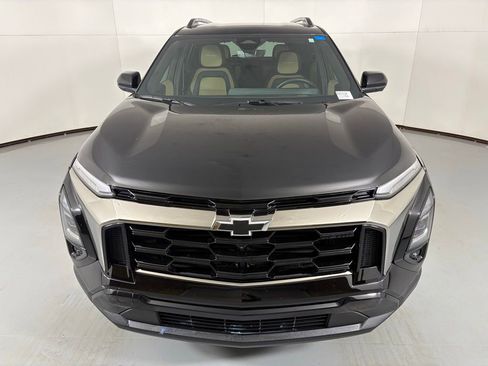 Used 2026 Chevrolet Equinox ACTIV w/ Convenience Package III image 4