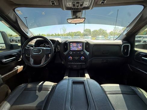 Used 2021 GMC Sierra 2500 Denali w/ Denali Ultimate Package AWD/4WD image 26