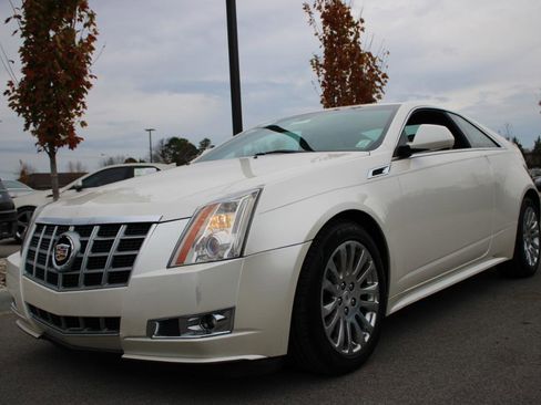Used 2012 Cadillac CTS Premium image 3