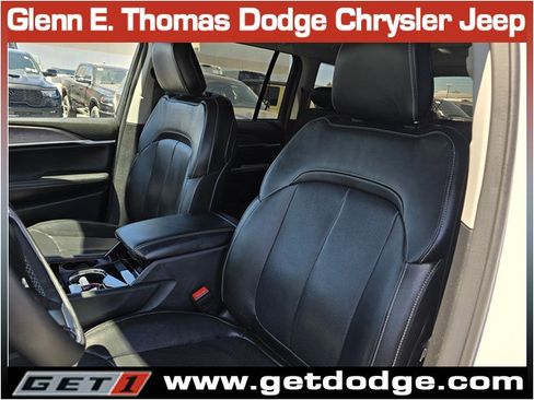 Certified 2023 Jeep Grand Cherokee Limited w/ Luxury Tech Group II image 21