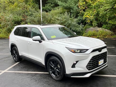 Used 2024 Toyota Grand Highlander AWD Hybrid image 7