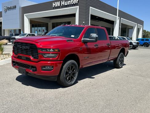 New 2026 RAM 2500 Big Horn AWD/4WD image 2