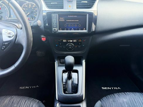 Used 2019 Nissan Sentra SV FWD image 18