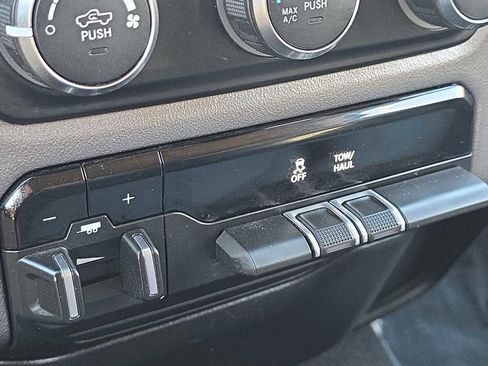 Used 2019 RAM 1500 Big Horn w/ Trailer Tow Group image 27