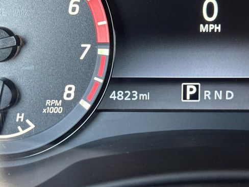 Used 2025 Nissan Frontier PRO-4X AWD/4WD image 39