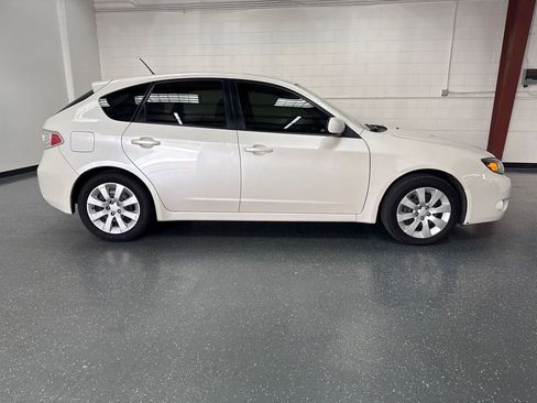 Used 2010 Subaru Impreza 2.5i image 3