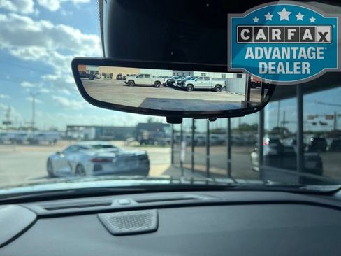 Used 2025 Chevrolet Traverse RS w/ LPO, Floor Liner Package FWD image 3