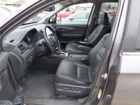 Used 2017 Honda Ridgeline RTL-T image 3