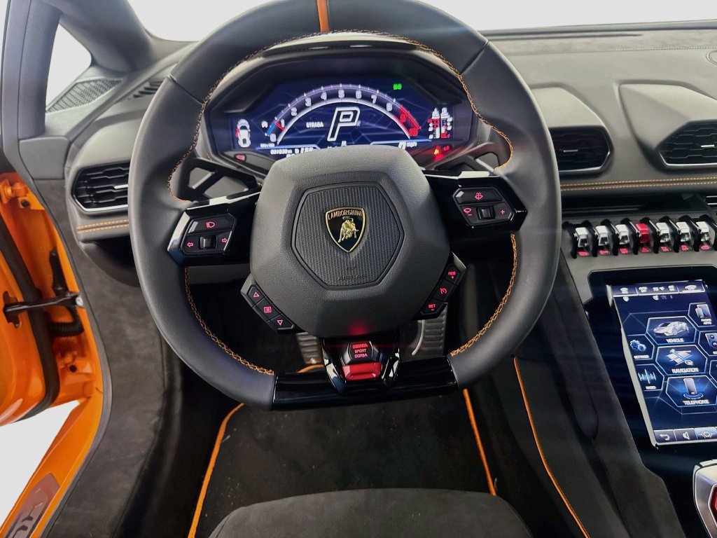 Used 2023 Lamborghini Huracan Tecnica RWD image 23