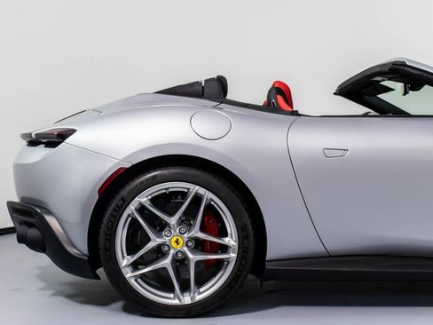Certified 2025 Ferrari Roma Spider image 17