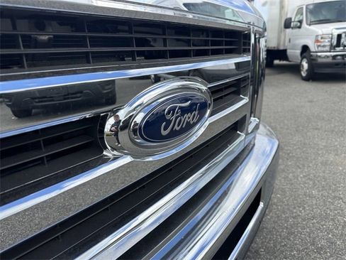 New 2024 Ford E-450 and Econoline 450 Super Duty w/ Power Windows & Locks Group image 9