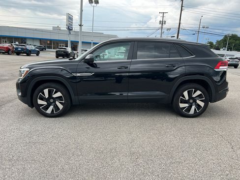 Used 2026 Volkswagen Atlas Cross Sport SE AWD/4WD image 8