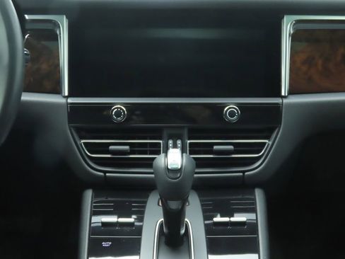 Used 2022 Porsche Macan S image 14