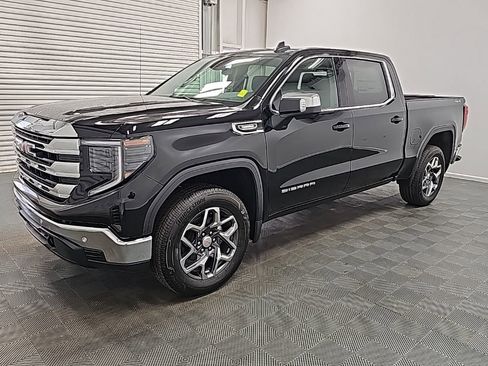 New 2026 GMC Sierra 1500 SLE w/ Preferred Package image 4