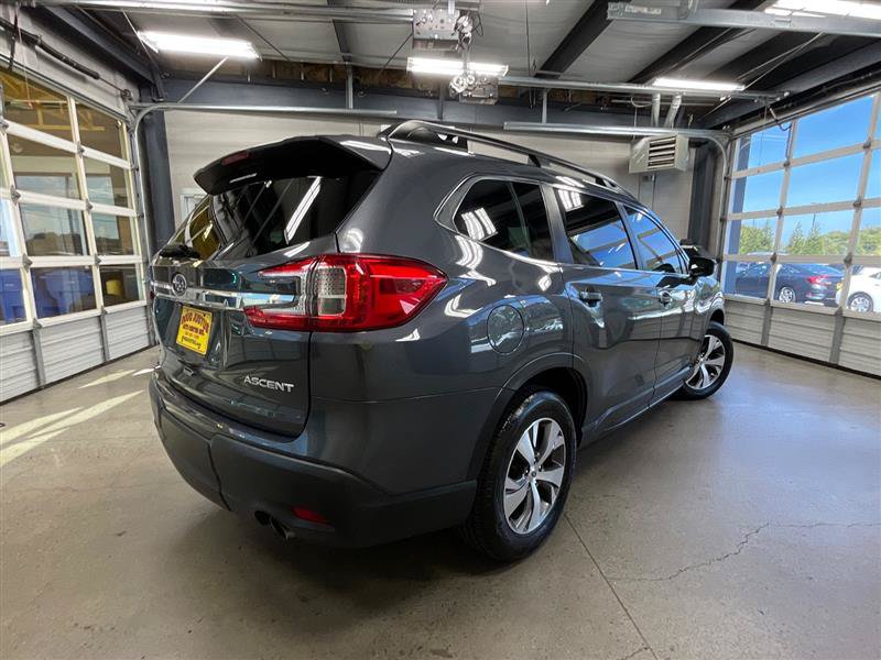 Used 2023 Subaru Ascent Premium AWD/4WD image 5