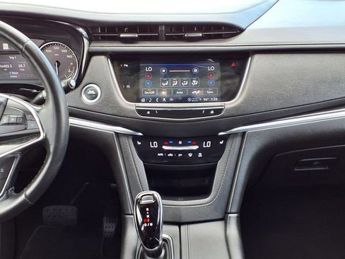 Used 2023 Cadillac XT5 Premium Luxury FWD image 8