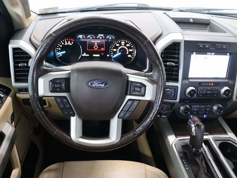 Used 2018 Ford F150 Lariat w/ Equipment Group 502A Luxury AWD/4WD image 8