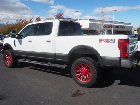 Used 2019 Ford F350 Lariat w/ Lariat Ultimate Package image 6