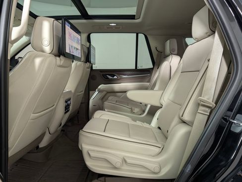 Used 2023 GMC Yukon Denali w/ Denali Reserve Package AWD/4WD image 13