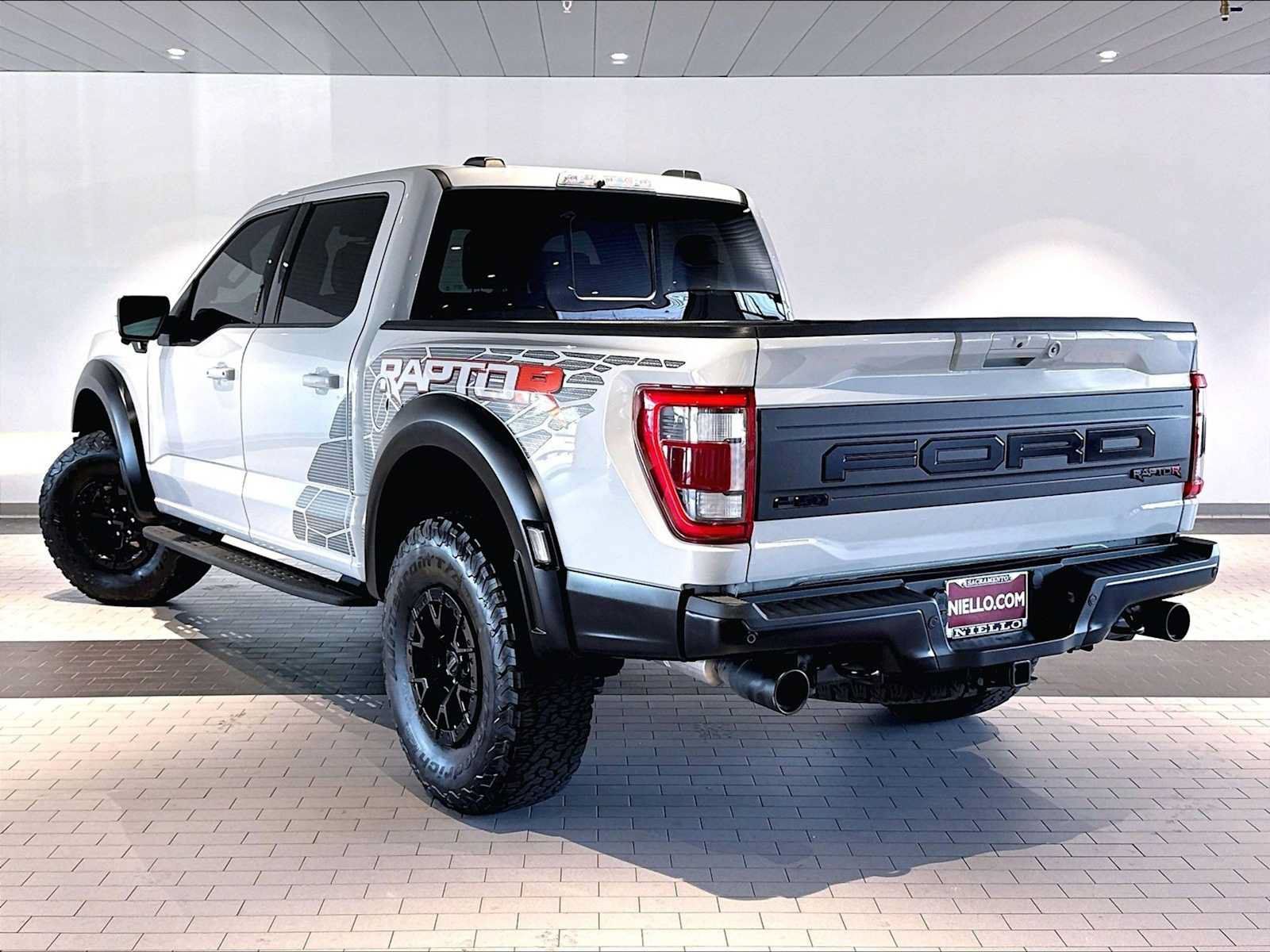 Used 2023 Ford F150 Raptor w/ Equipment Group 802A Raptor R AWD/4WD image 3