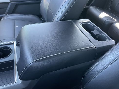 Used 2017 Ford F250 Lariat w/ Chrome Package image 49