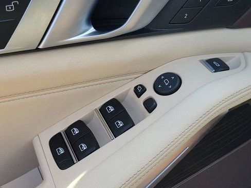 Used 2019 BMW X5 xDrive40i w/ Executive Package image 31
