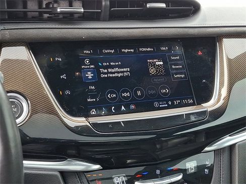 Used 2022 Cadillac XT6 Premium Luxury w/ Platinum Package image 15