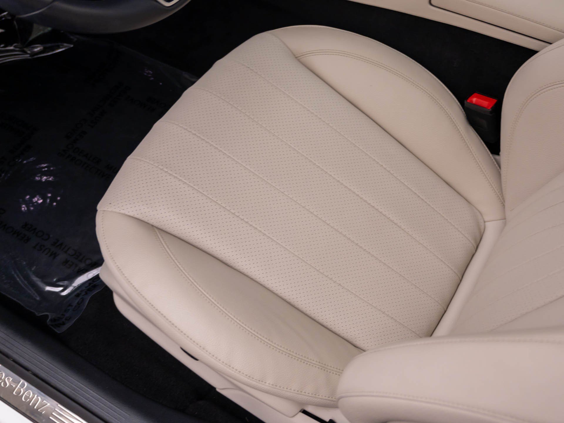 Certified 2022 Mercedes-Benz E 450 4MATIC Sedan image 15