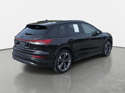 Used 2024 Audi Q4 e-tron Premium Plus w/ Premium Plus image 5