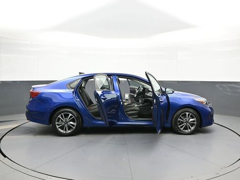 Certified 2023 Kia Forte LXS image 40