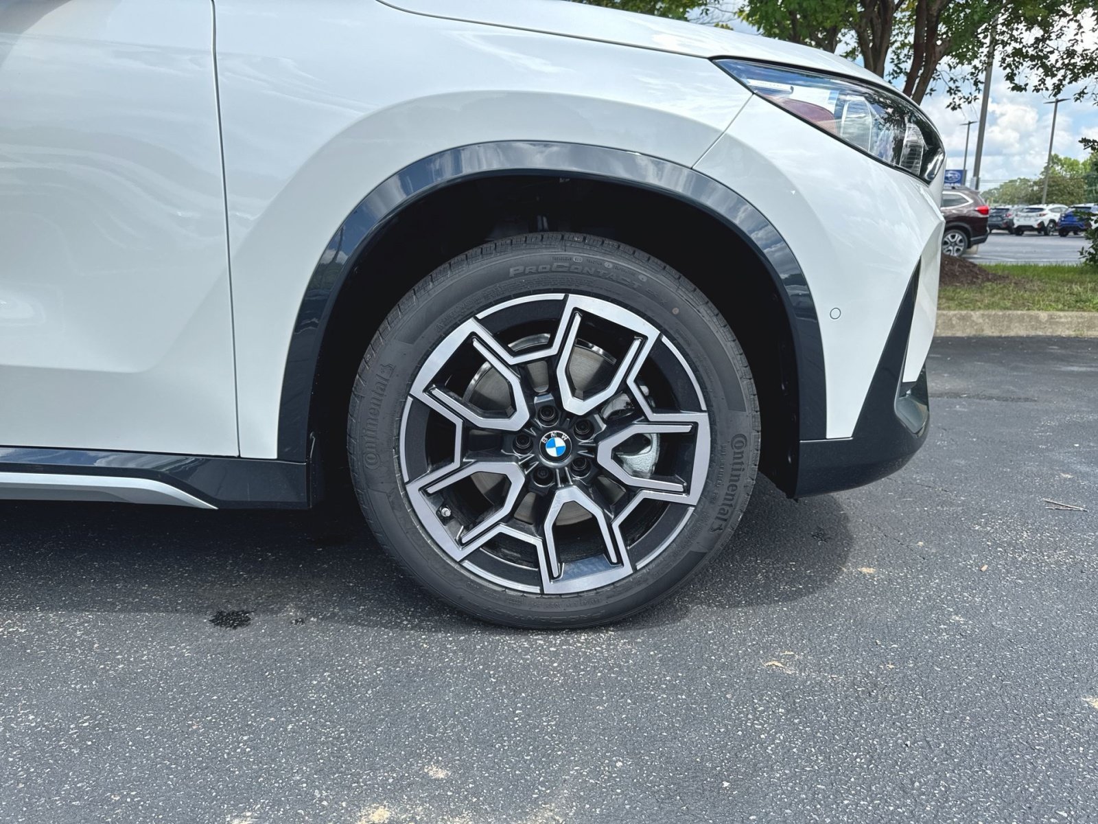 New 2026 BMW X1 xDrive28i w/ Technology Package AWD/4WD image 8