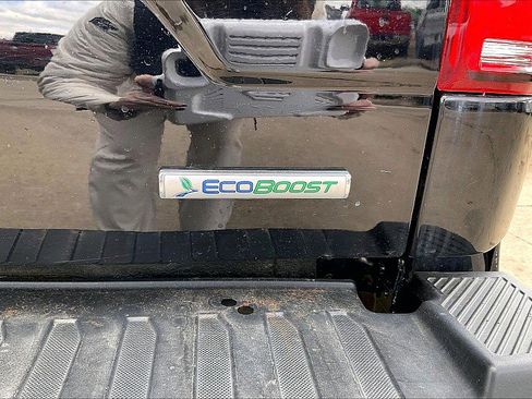 Used 2018 Ford F150 XLT w/ Equipment Group 302A Luxury image 25