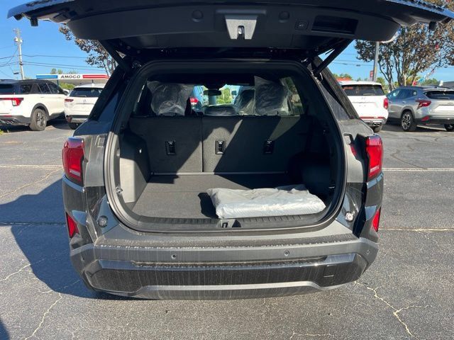 New 2027 GMC Terrain Elevation w/ Elevation Premium Package FWD image 18