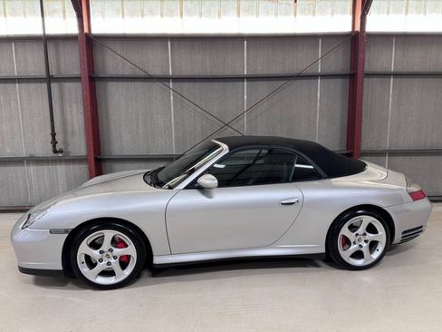 Used 2004 Porsche 911 Carrera 4S AWD/4WD image 2