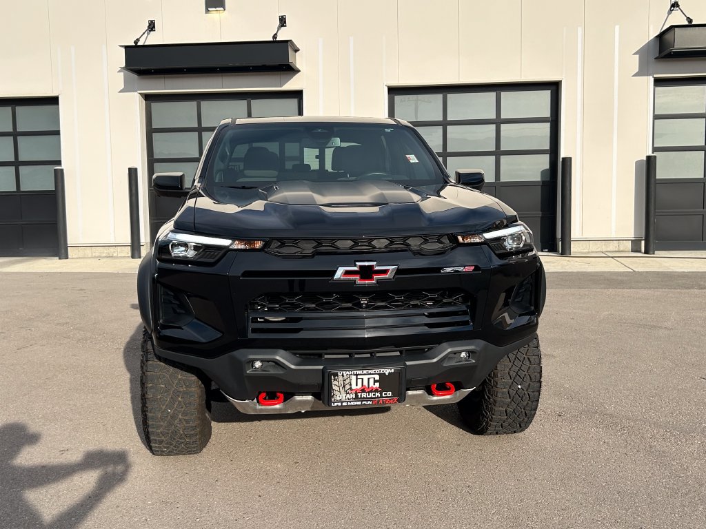 Used 2024 Chevrolet Colorado ZR2 w/ Technology Package AWD/4WD image 5