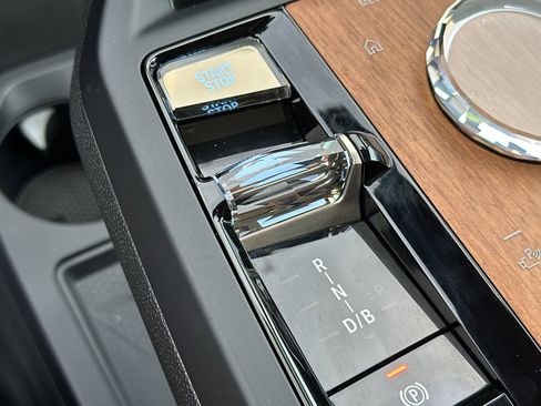 Used 2023 BMW iX xDrive50 w/ Ultimate Package 2 image 21