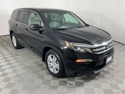 Used 2016 Honda Pilot LX image 13