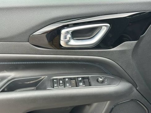 New 2026 Jeep Compass Latitude AWD/4WD image 19
