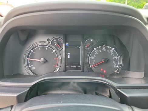 Used 2023 Toyota 4Runner 40th Anniversary SE AWD/4WD image 20
