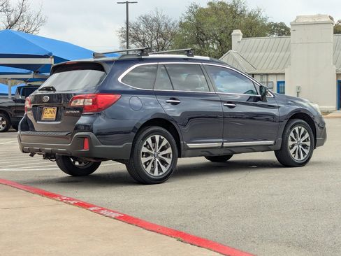 Used 2018 Subaru Outback 2.5i Touring w/ Popular Package #3 image 4