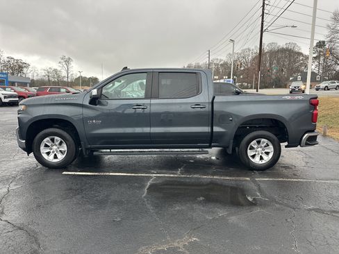 Used 2019 Chevrolet Silverado 1500 LT w/ Texas Edition image 5