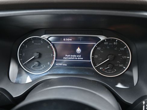 Used 2021 Nissan Rogue SV AWD/4WD image 23