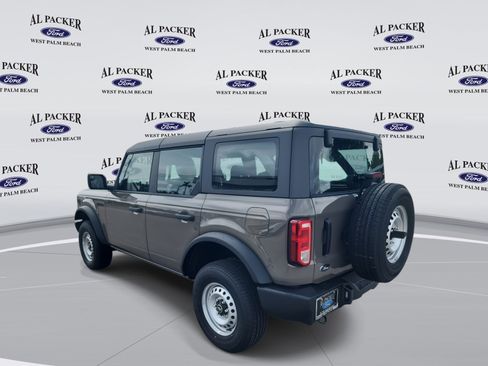 New 2025 Ford Bronco image 3