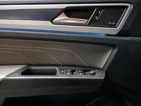 Used 2022 Volkswagen Atlas SEL Premium image 18