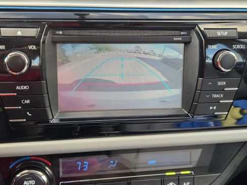 Used 2015 Toyota Corolla LE image 10