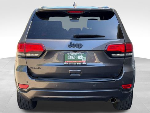 Used 2017 Jeep Grand Cherokee Altitude AWD/4WD image 8