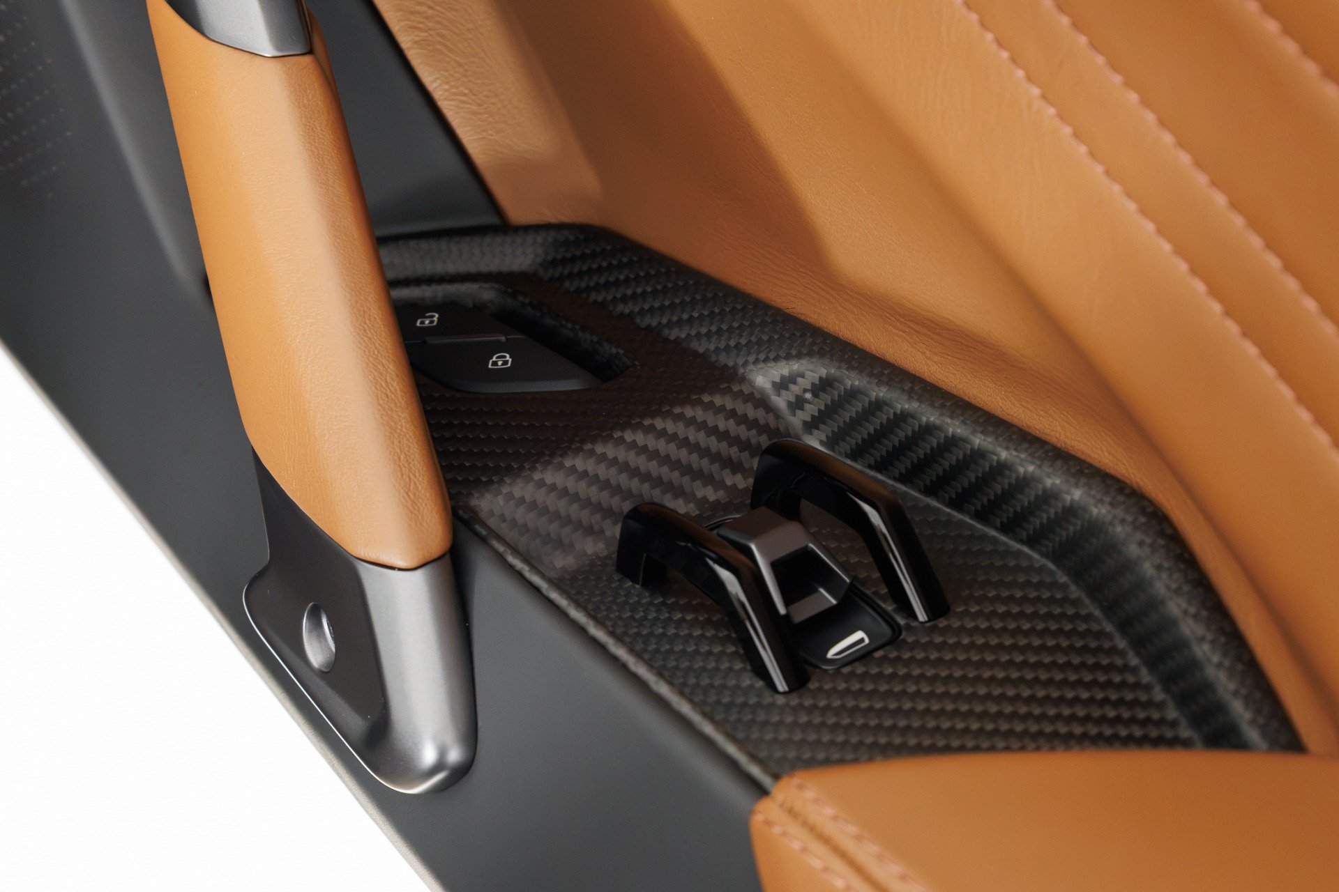 Used 2024 Lamborghini Revuelto AWD/4WD image 48