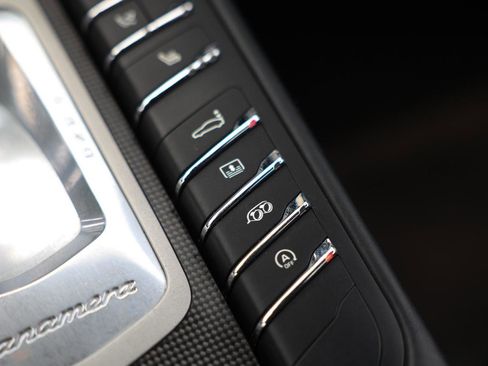 Used 2010 Porsche Panamera Turbo AWD/4WD image 40