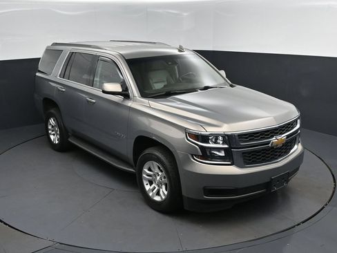 Used 2017 Chevrolet Tahoe LT RWD image 1
