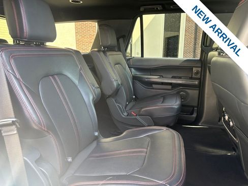 Used 2024 Ford Expedition Limited AWD/4WD image 11